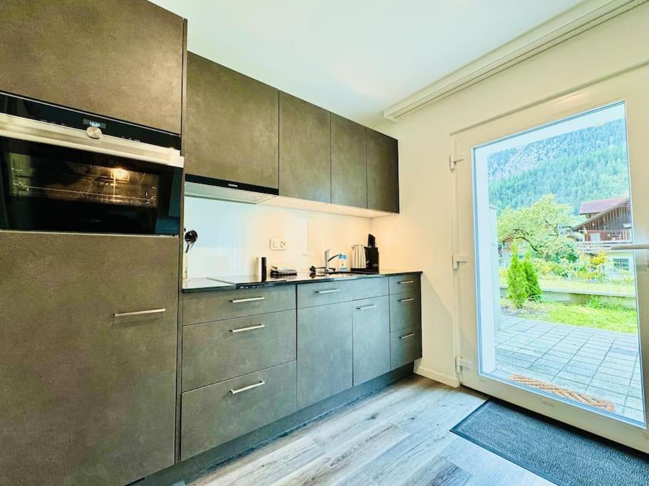 Appartement Cute & Cozy Oasis, Private Afternoon Sun Terrace à Kandersteg Extérieur photo